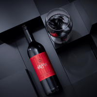 Vorschau: Noughty Rouge alkoholfrei - Thomson & Scott