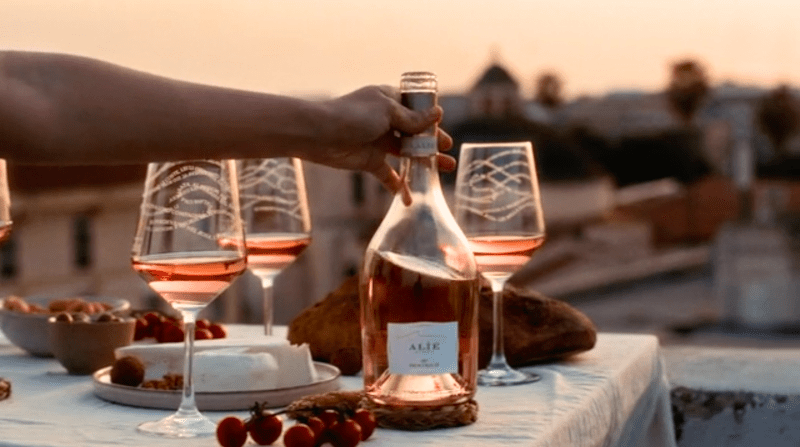 Frescobaldi Alie az asztalon Frescobaldi Alie auf Tisch