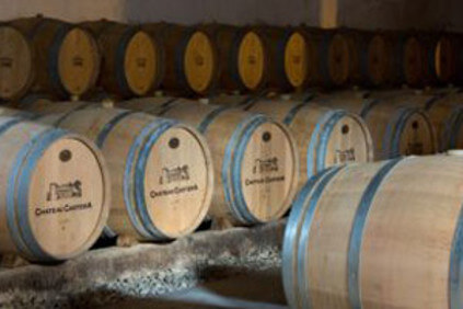 A Château Castera barrique-pincéjében