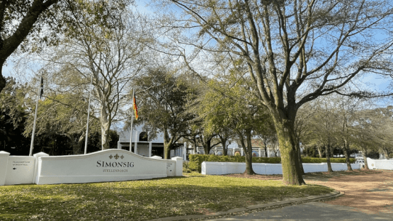 A Simonsig szőlőbirtok A Simonsig szőlőbirtok bejárata